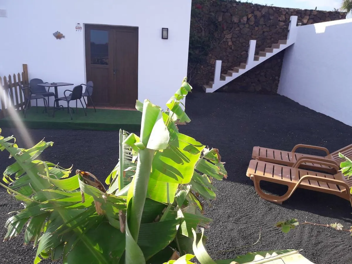 Casa Chona Apartment Tinajo